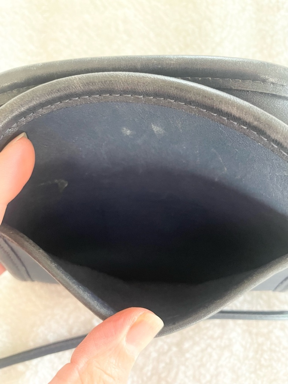 Vintage 80s/90s Coach Abbie Mini Crossbody Bag, Navy Blue Leather - Picture 9 of 10